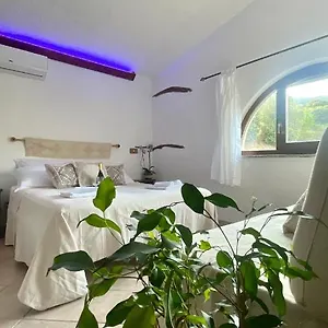 Matta E Sole , Loculi Italie